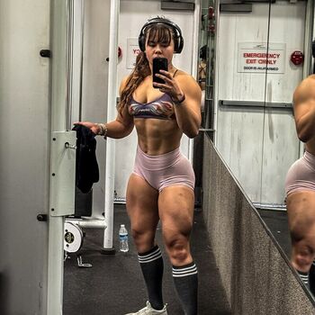 Full leaked Fitbyshull private photo