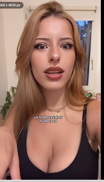 Full leaked Flavie chl page private photo