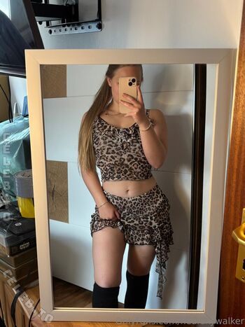 Full leaked Fleurskywalker page private photo
