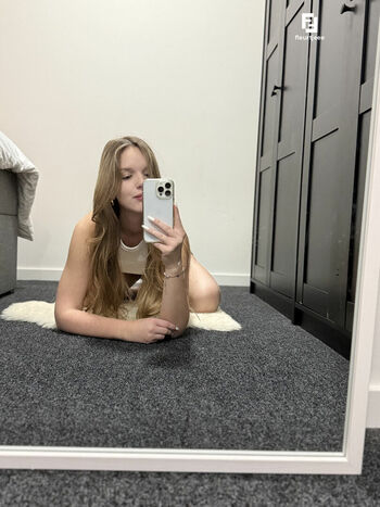 Full leaked Fleurtjeee private photo
