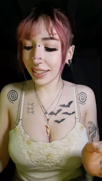 Full leaked Flodaasmr private photo