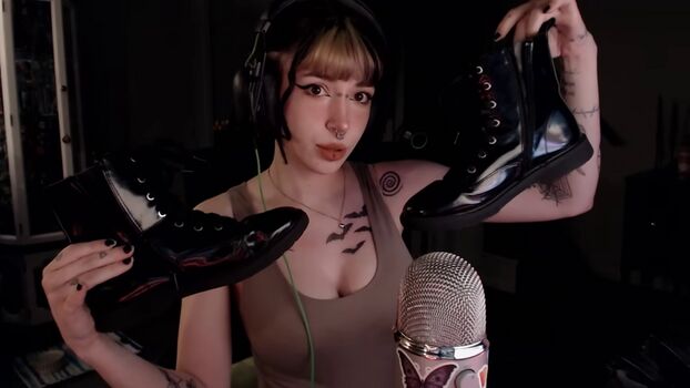 Full leaked Flodaasmr private photo