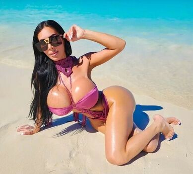 Full leaked Flopic private photo