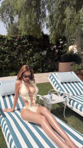 Full leaked Floralydo private photo