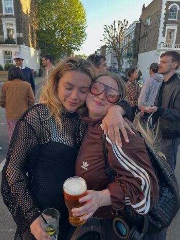 Full leaked Florence pugh page private photo