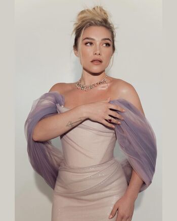 Full leaked Florence pugh private photo