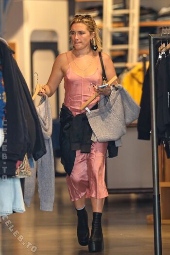 Full leaked Florence pugh private photo
