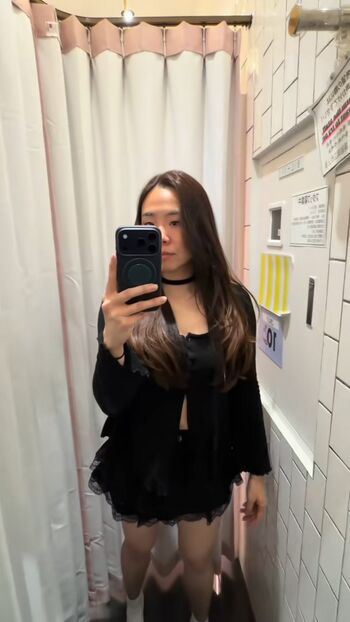 Full leaked Floskeee private photo