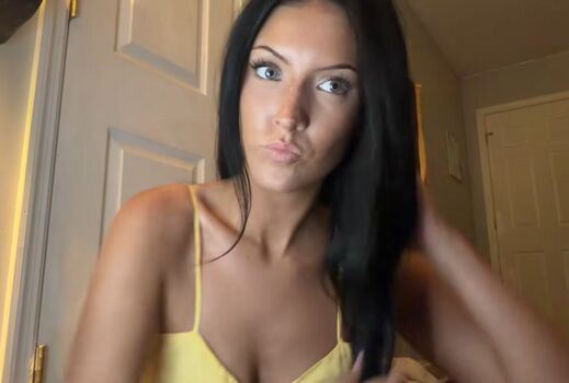 Full leaked Flowerbomb asmr private photo