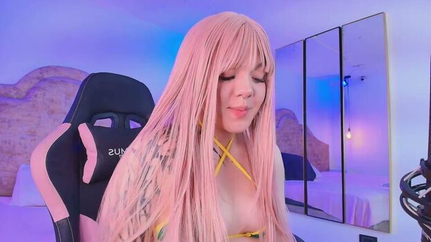 Full leaked Fluffy bubble private photo