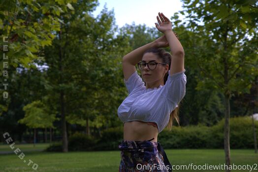 Full leaked Foodiewithabooty private photo