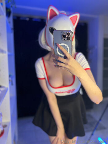 Full leaked Fox heart private photo