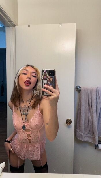 Full leaked Foxxydiabla private photo