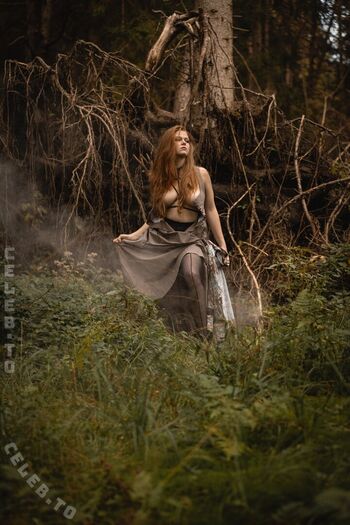 Full leaked Foxydirndl  page private photo