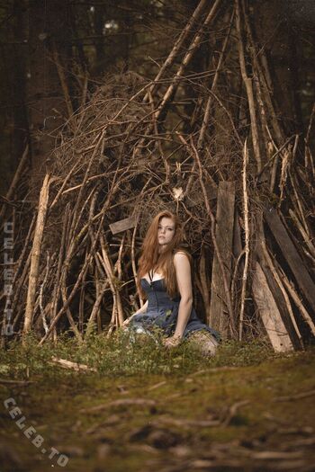 Full leaked Foxydirndl private photo