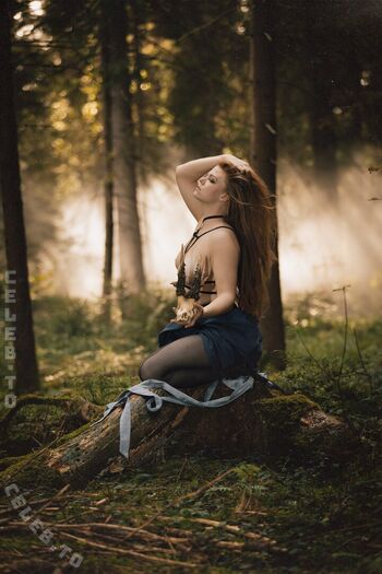 Full leaked Foxydirndl private photo