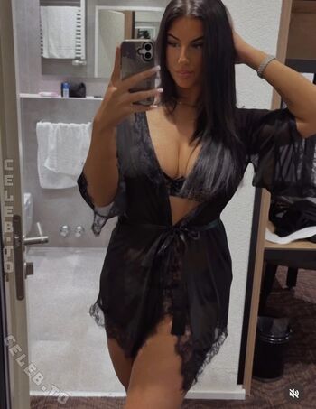 Full leaked Foxyone offziell page private photo