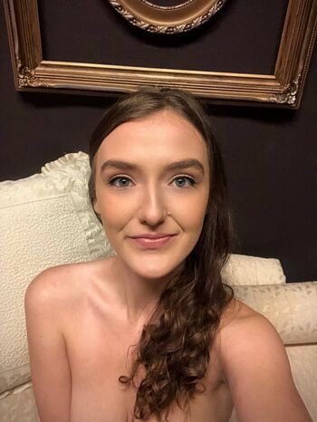 Full leaked Foxyopheliaa private photo