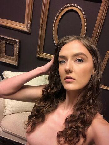 Full leaked Foxyopheliaa private photo