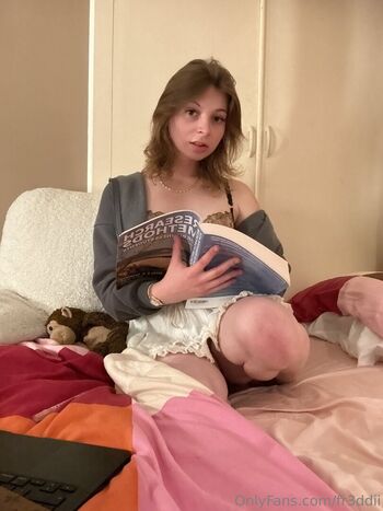 Full leaked Frddii private photo