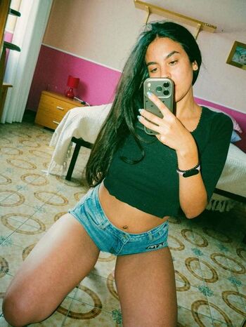 Full leaked Francesca pinto private photo
