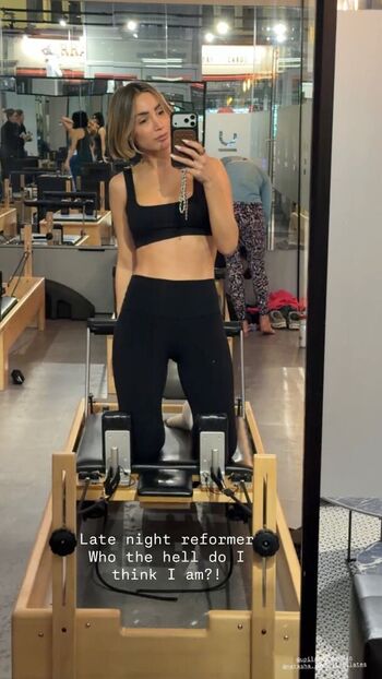 Full leaked Frankie bridge  page private photo