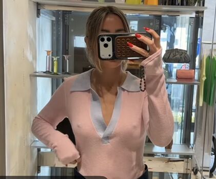Full leaked Frankie bridge private photo