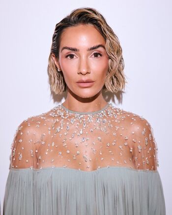 Full leaked Frankie bridge  page private photo