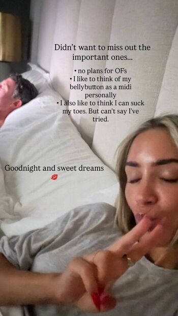 Full leaked Frankie bridge private photo