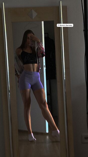 Full leaked Frazelyyy page private photo