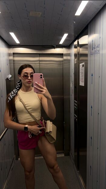 Full leaked Frazelyyy private photo