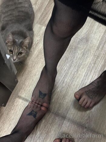 Full leaked Freakfarm page private photo