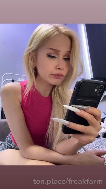 Full leaked Freakfarm private photo