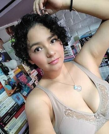 Full leaked Freakychikie private photo