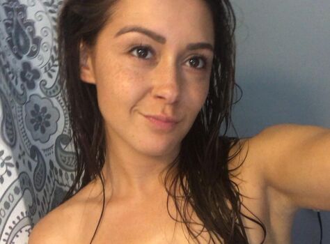Full leaked Freckledbaybe private photo