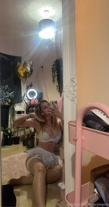 Full leaked Freeryliepink private photo
