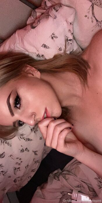 Full leaked Freeryliepink private photo