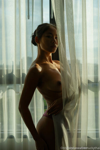 Full leaked Freetuckythai private photo