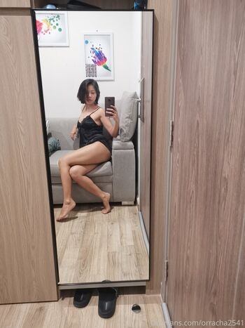 Full leaked Freetuckythai private photo