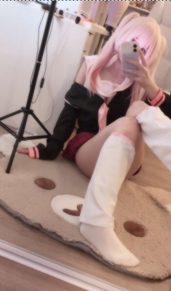 Full leaked Frenchybread private photo
