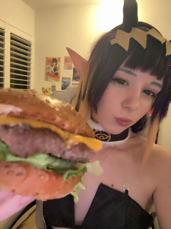 Full leaked Frenchybread private photo
