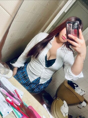 Full leaked Fresnolola private photo