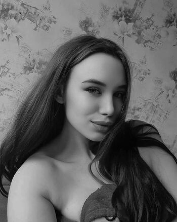 Full leaked Frollkina private photo