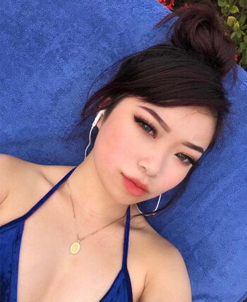 Full leaked Fruitypoppin private photo