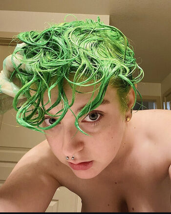 Full leaked Funkyfrogbait private photo