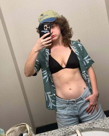 Full leaked Funkyfrogbait private photo