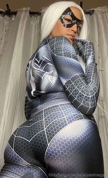 Full leaked Funsizedmeganx page private photo