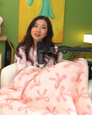 Full leaked Fuslie leslie private photo