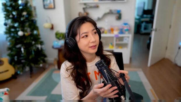 Full leaked Fuslie page private photo