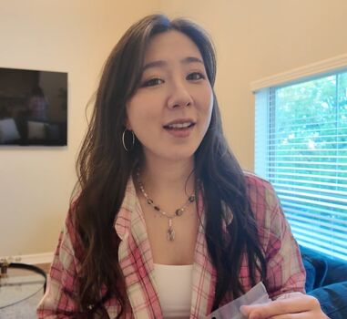 Full leaked Fuslie page private photo